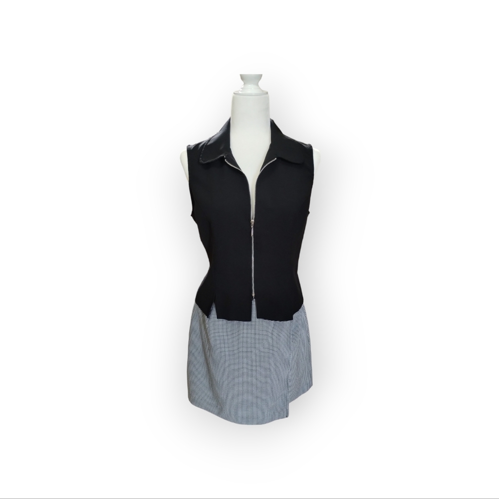Women's sleeveless top/skort set